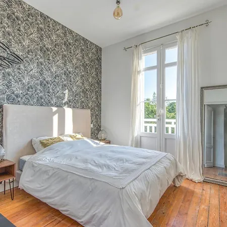 Historic In With Heated Pool