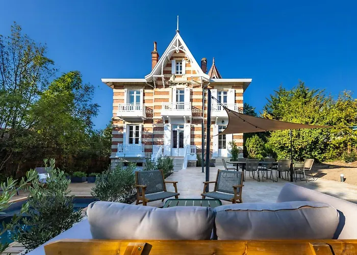 Historic In With Heated Pool بيت للعطل