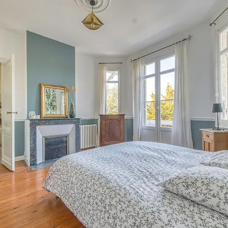 Ferienhaus Historic In With Heated Pool Arcachon