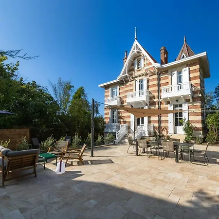 Historic In With Heated Pool Semesterbostad Arcachon