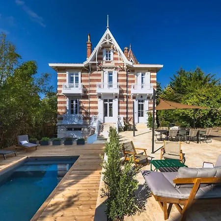 Historic In With Heated Pool