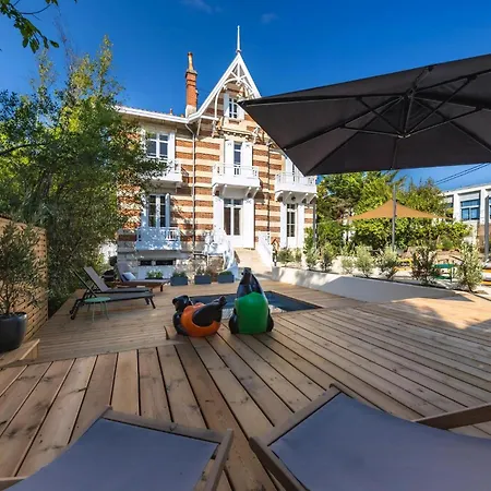 Historic In With Heated Pool Arcachon