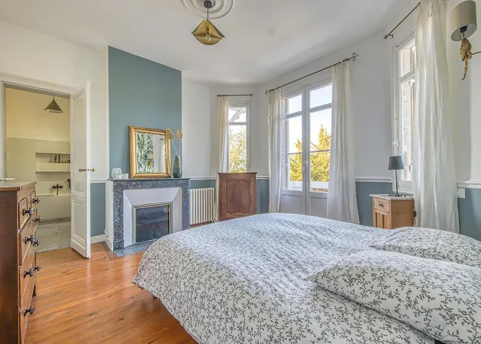 度假居 Historic In With Heated Pool 阿卡雄