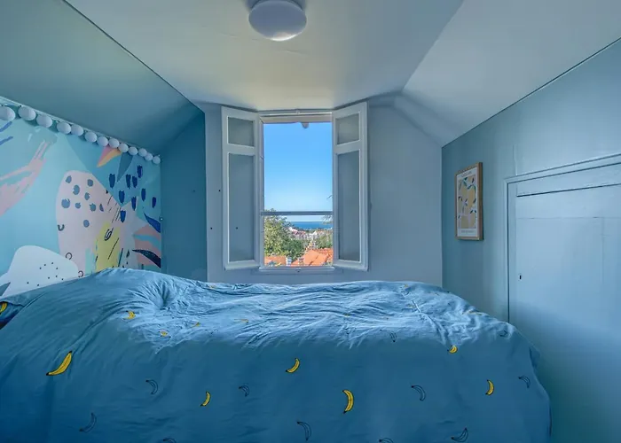 Historic In With Heated Pool 아르카숑