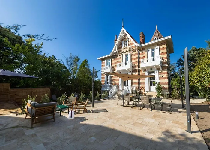 Historic In With Heated Pool 度假居 阿卡雄